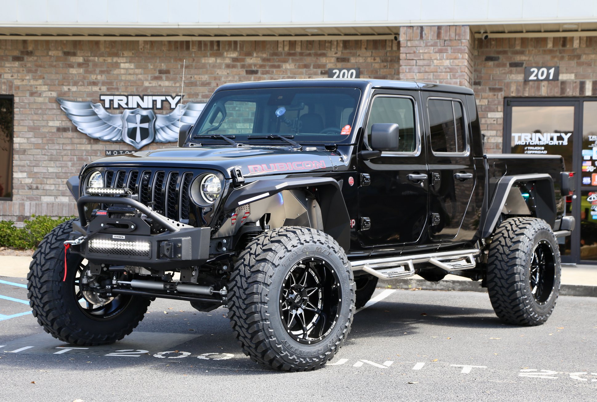 fabtech-lifted-jeep-gladiator-on-37-inch-toyos-trinity-motorsports