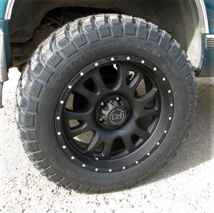 1997 Chevy C1500 4-inch kit wheels_tires