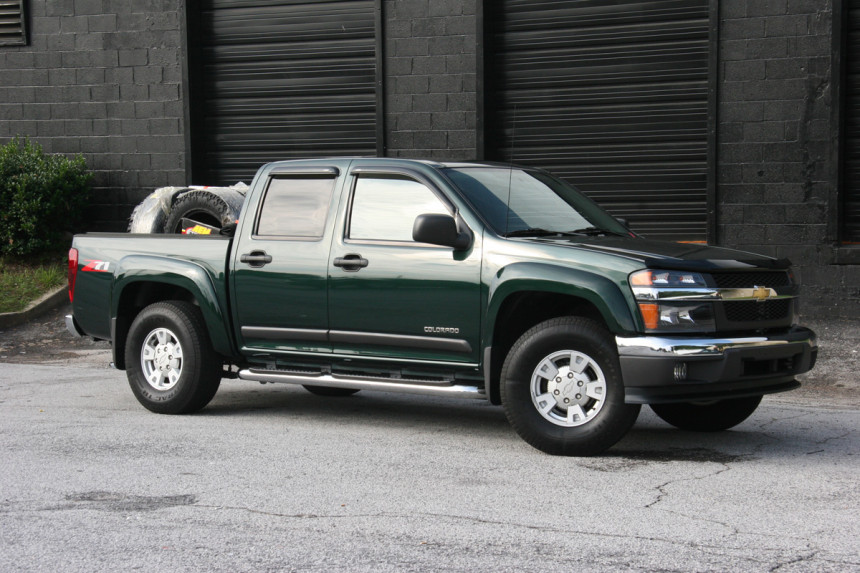 2004 Chevy Colorado 4-inch kit before-005
