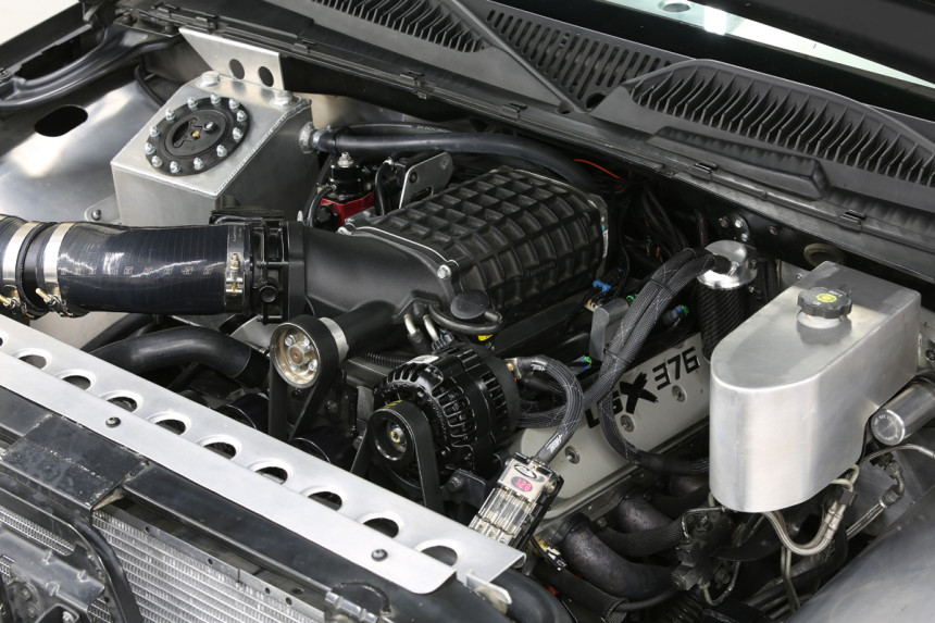 2004 GMC Sierra Novakane-009