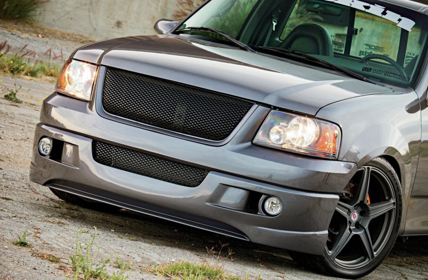 1999-ford-f-150-lightning-front-bumber