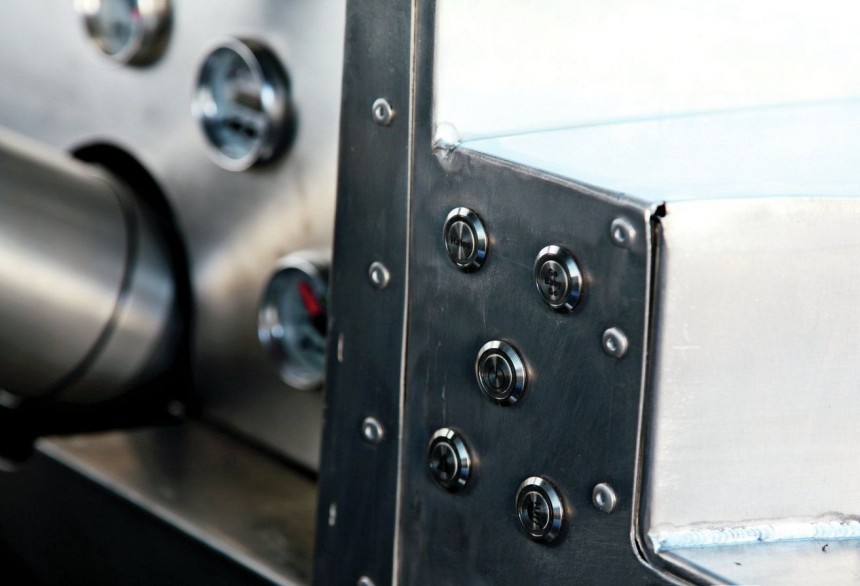 2004-gmc-sierra-push-buttons