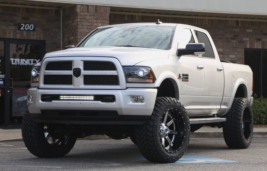 2016_Ram_2500HD_lifted_5inches_24s_38s_2