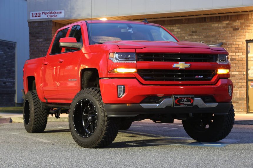 2017_Silverado_Z71_lifted_motometals_atturos_2