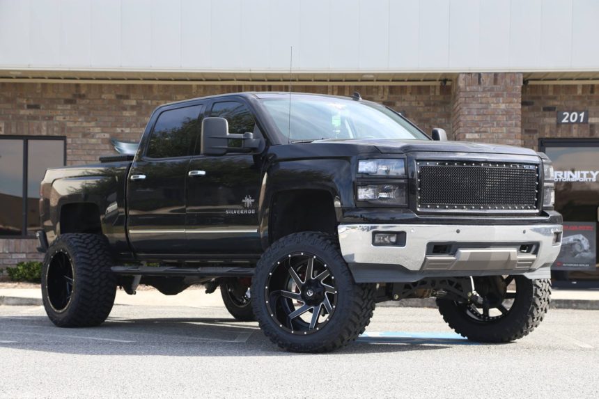 silverado_mcgaughys_suspension_lift_fuel_offroad_renegade_nitto_trailgrapplers_1