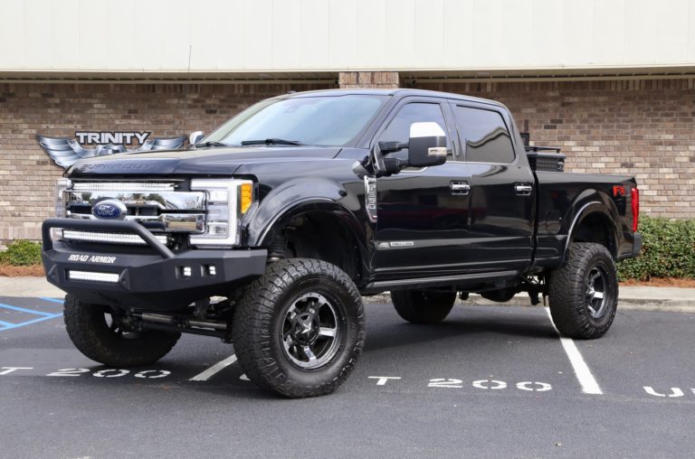 Ford_F250_king_ranch_super_duty_fabtech_dirtlogic_lift_nitto_ridge