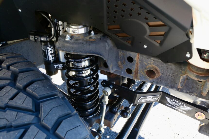 2015 Teraflex JKU Jeep Sahara suspension Trinity Motorsports