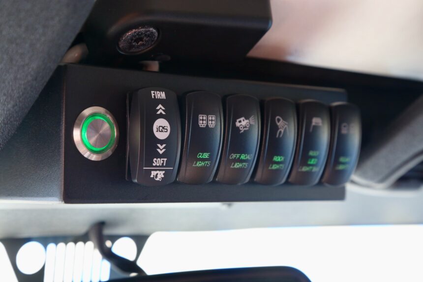 2015 Teraflex JKU Jeep Sahara switches