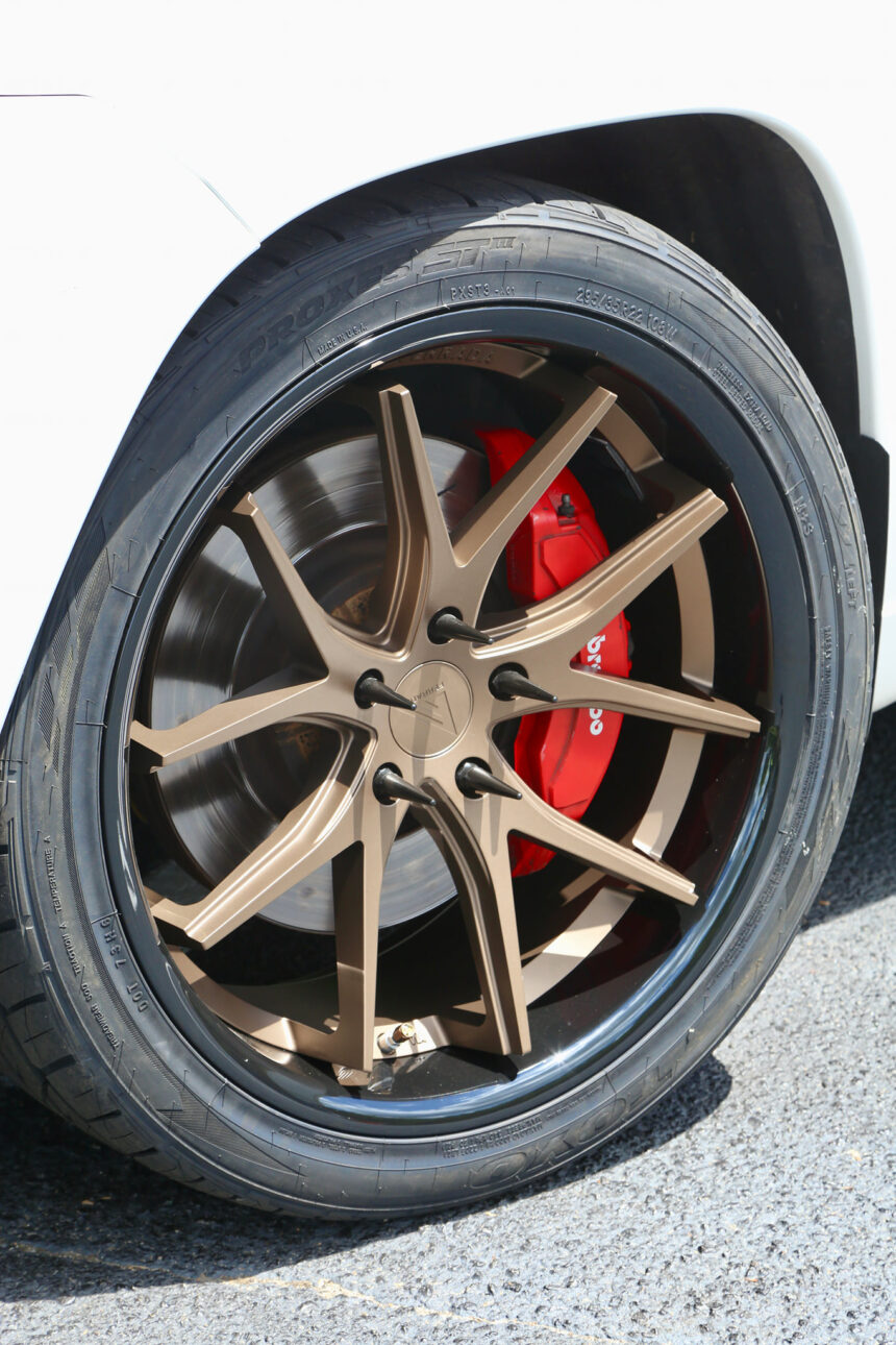 Trinity Motorsports Grand Cherokee SRT8 Ferrada wheel