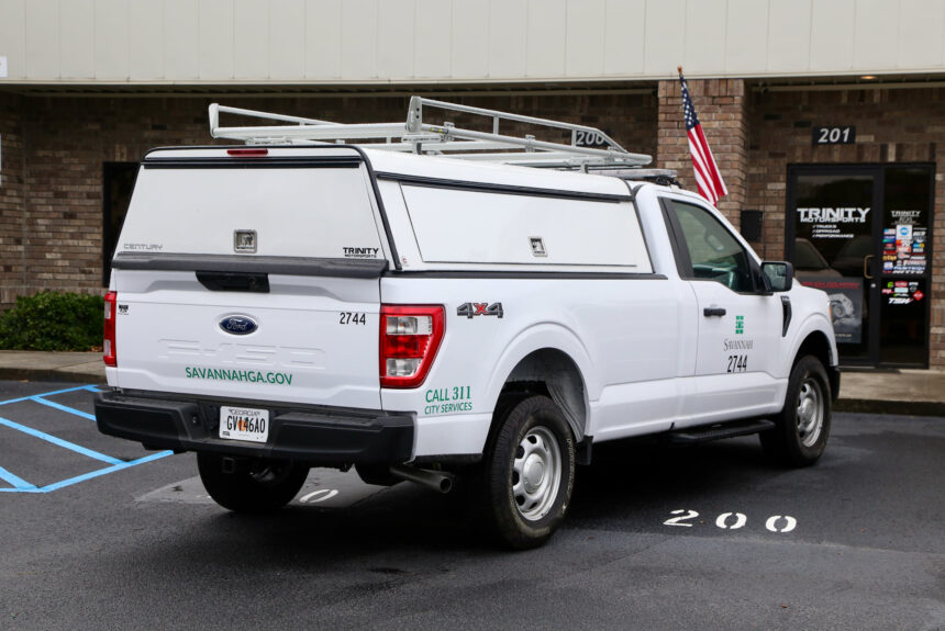 Trinity_City_of_Savannah_ladder_rack_toolbox_closed