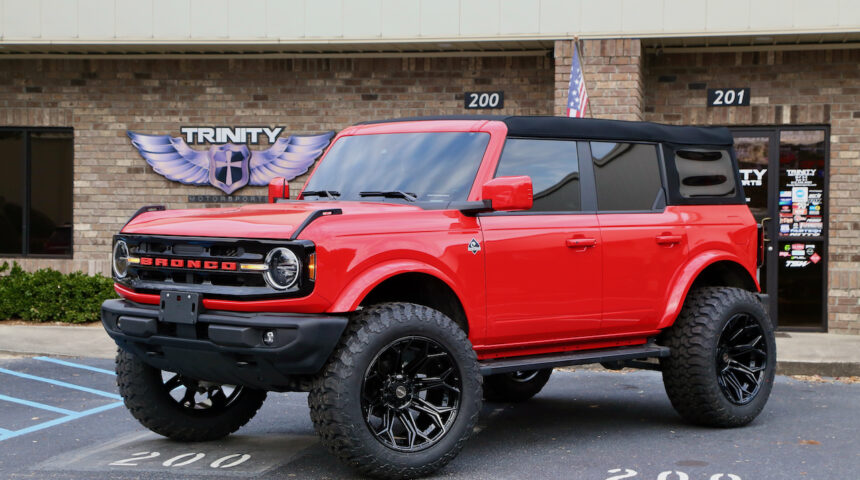 2024 Bronco 3.5-in lift 22×12 4Play wheels and 37-in MTs