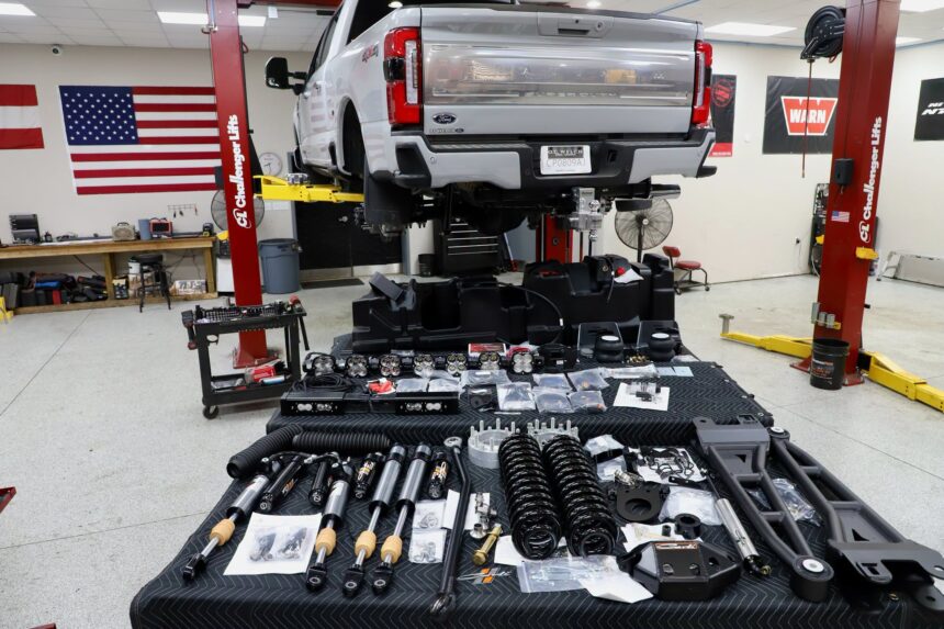 2026_Ford_Super_Duty_Platinum_parts